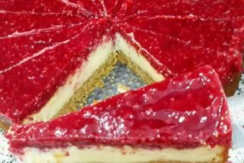 Frambuazlı Cheesecake (Ev Yapımı)