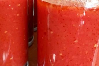 Kışa Hazırlık: Kavanozda Yaz Domatesi Nasıl Yapılır?