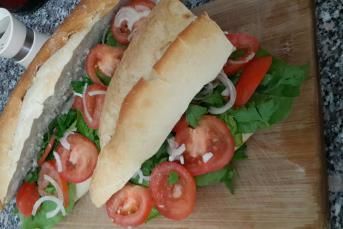 Ton Balıklı Sandviç