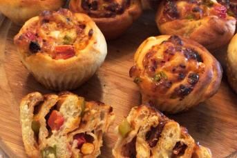 Muffin Kalıbında Pizza