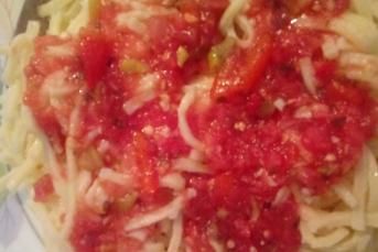 Nefis Köy Eriştesi Yemeği