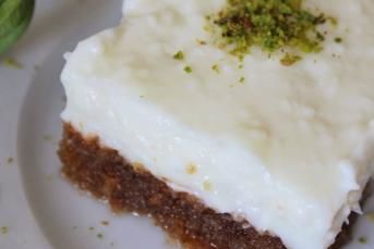 Kıbrıs Tatlısı (Yarım Saatte Hazır)