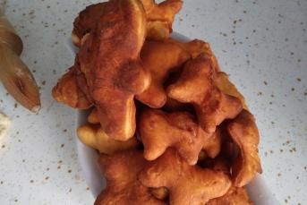 Kabartma Tozlu Pratik Pişi