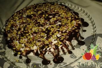 Çikolatalı Yaş Pasta Nasıl Yapılır?