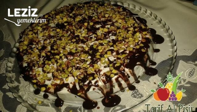 Çikolatalı Yaş Pasta Nasıl Yapılır? Leziz Yemeklerim