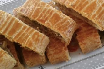 Patlıcanlı - Kıymalı Poğaça