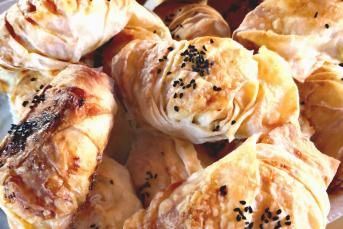 Peynirli Midye Börek