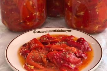 Kışlık Közlenmiş Biber Konservesi