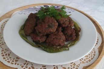 Mis Gibi Anne Köftesi Tarifi
