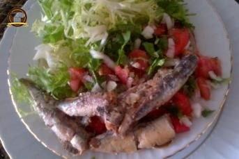 Sardalya Salatası