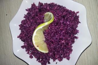 Mor Lahana Salatası (Çok Faydalı)