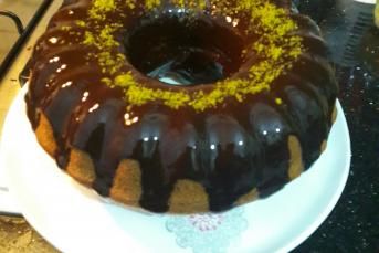 Çikolata Soslu Kek (Mutlaka Deneyin)