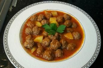 Patatesli Sulu Köfte Nasıl Yapılır