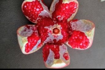 Nar Dökülmeden Nasıl Açılır