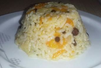 Kuş Üzümlü Ve Havuçlu Pirinç Pilavı