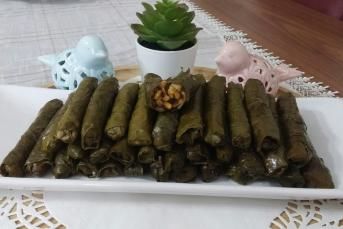 Bakliyatlı Yaprak Sarması (Çok Lezzetli)