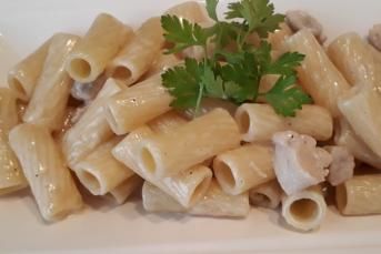 Kremalı Tavuklu Makarna