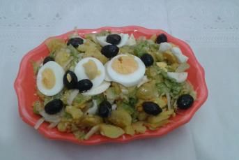 Patatesli Yumurtalı Salata