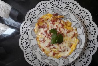 Patatesli Sucuklu Omlet