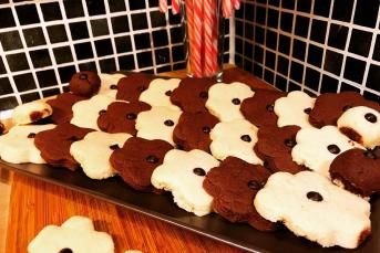 İki Renkli Çiçek Kurabiye Tarifi