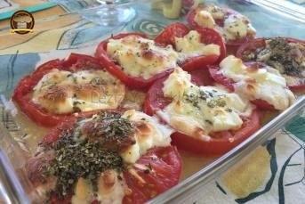 Peynirli Domates Fırında