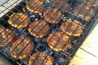 Dağılmayan Mangal Köfte