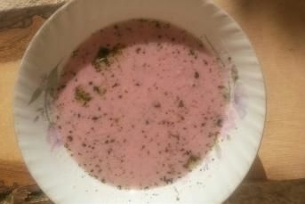 Mor Lahana Çorbası