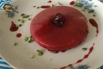 Vişneli İrmik Tatlısı