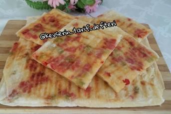 Tost Makinasında Sebzeli Börek Tarifi
