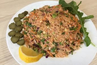 Kırmızı Lahanalı Havuçlu Pırasalı Kısır