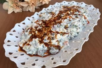 Yoğurtlu Arpa Şehriyeli Mercimek Salatası