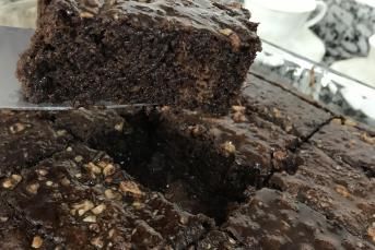 Islak Kek (Parmak Yediren Tarif)