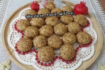 Ağızda Dağılan Susamlı Kurabiye (Simit Tadında)