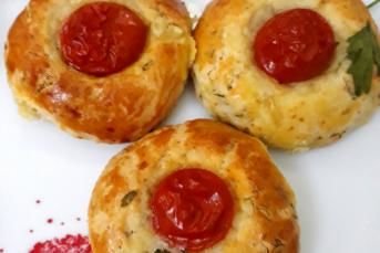 Dereotlu Peynirli Poğaça (Tam Kıvamında)