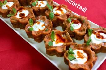 Yoğurtlu Çiçek Köfte