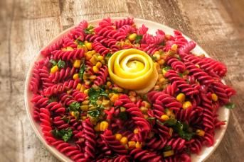 Şalgam Suyu İle Makarna Salatası