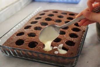 Muhallebi Dolgulu Kek Tarifi