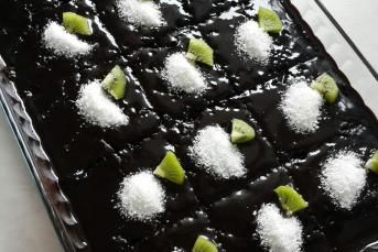 Kivili Tereyağlı Islak Kek