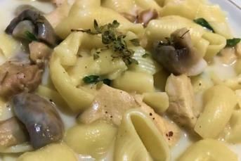 Kremalı Tavuk Makarna