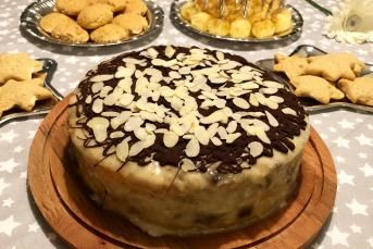 Muzlu Çikolatalı Yaş Pasta Tarifi