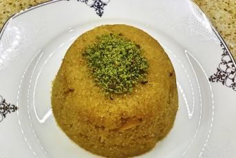 İrmik Helvası (Tam Kıvamında Ve Garanti Tarif)