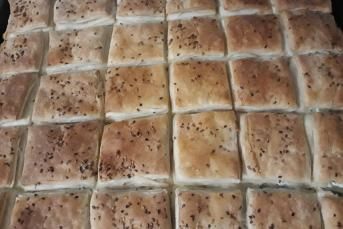 40 Katlı El Açması Börek