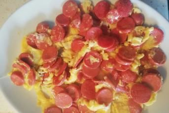 Sosisli Yumurta Tarifi