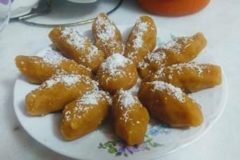 Nefis Sütlü Un Helvası