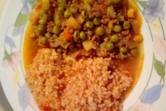 Dedenin Kıymalı Bezelye Yemeği