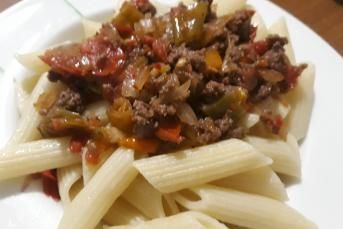 Kıymalı Makarna Nasıl Yapılır