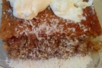 Dedenin Özel Cevizli İrmik Tatlısı