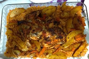 Fırında Yılbaşı Tavuğu (Bulgur Pilavı Yatağında)