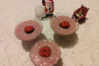 Enfes Çilekli Puding