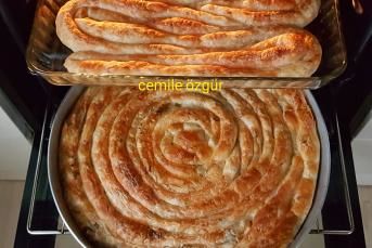 Pırasalı Çarşaf Böreği